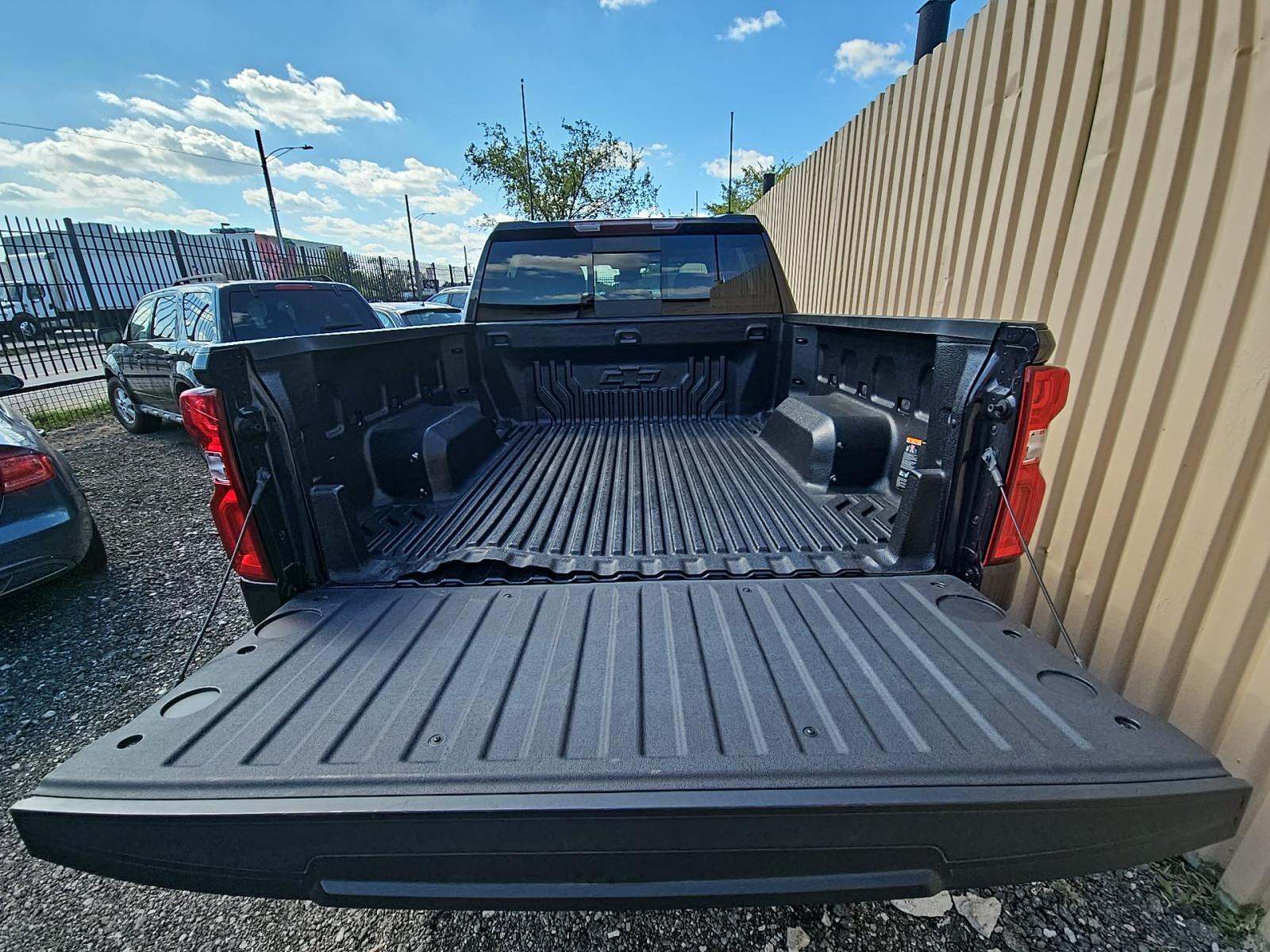 2024 Chevrolet Silverado 1500 RST AWD