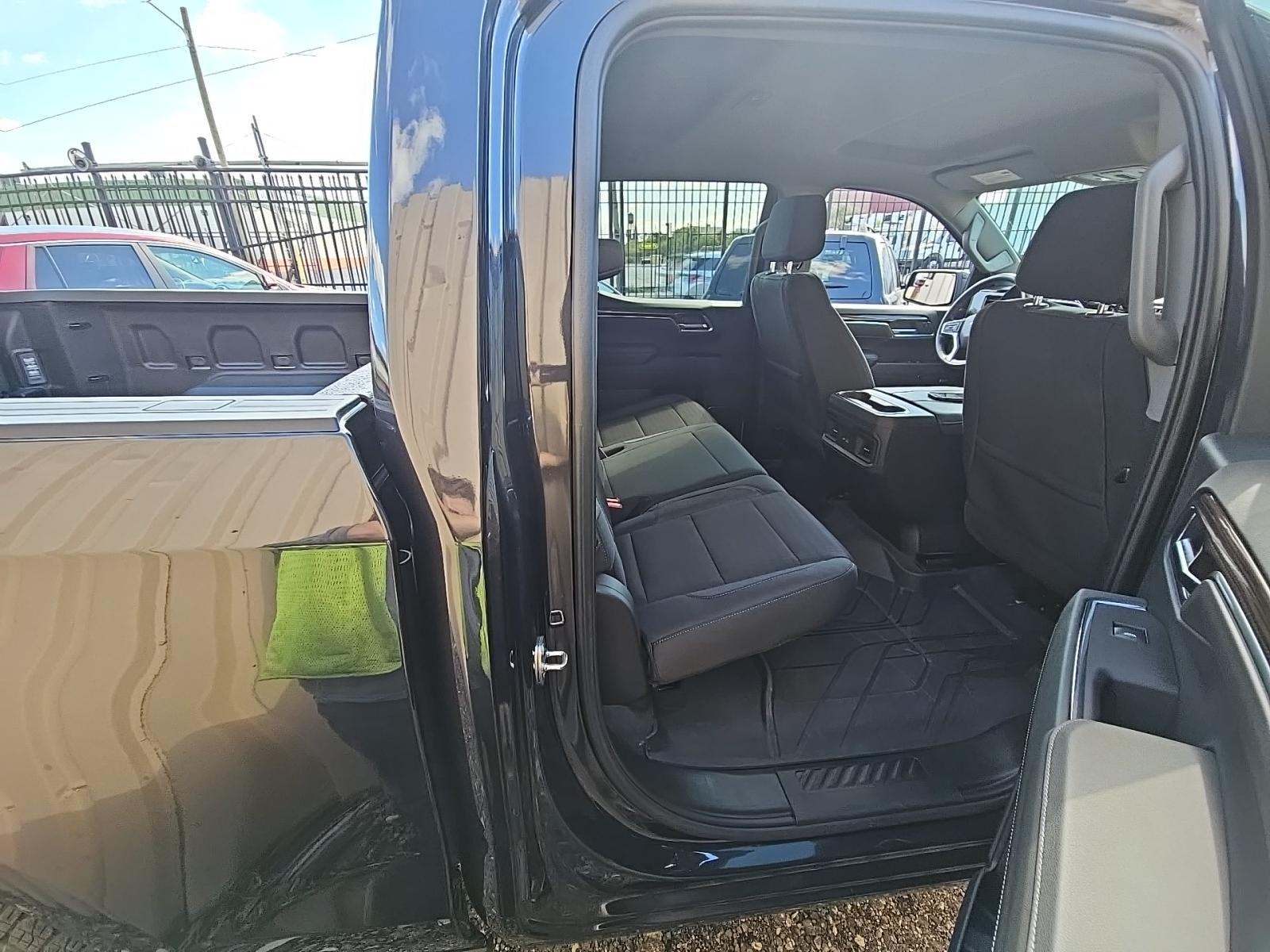 2024 Chevrolet Silverado 1500 RST AWD