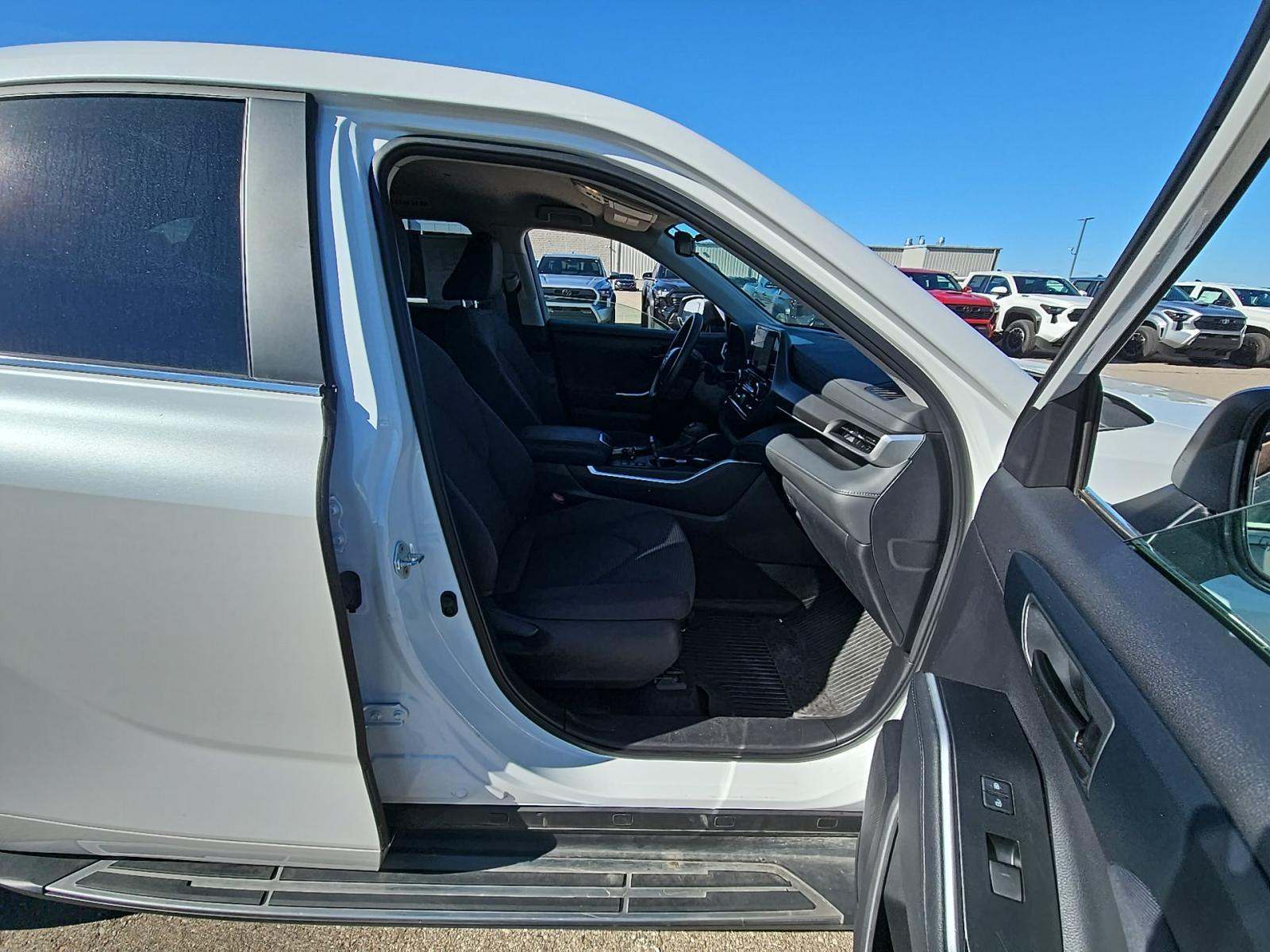 2023 Toyota Highlander L FWD