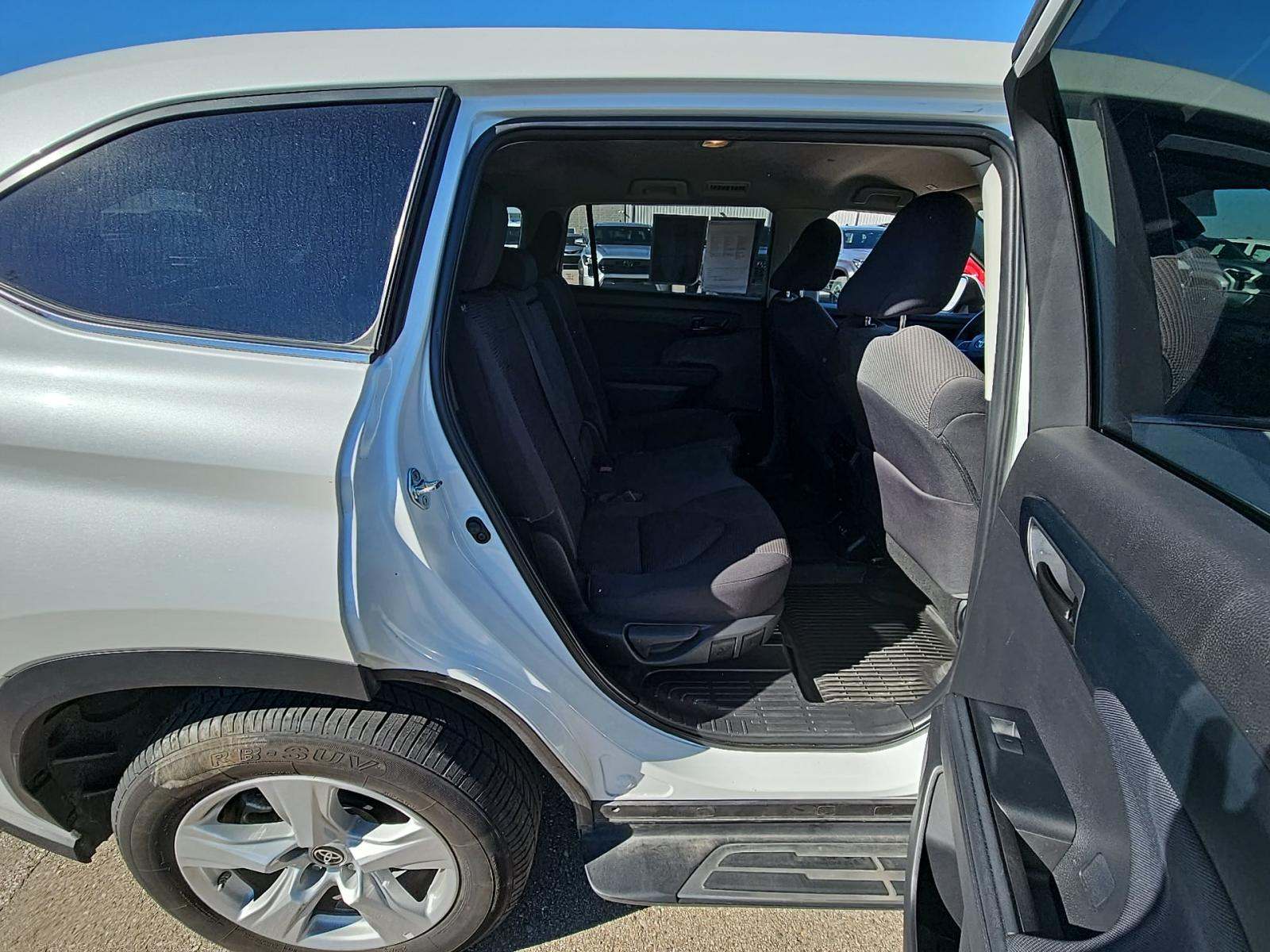 2023 Toyota Highlander L FWD