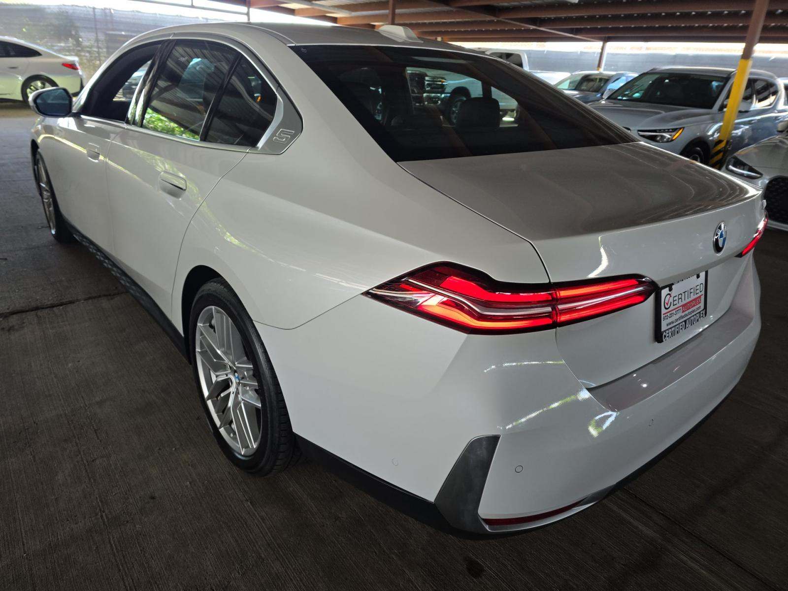 2024 BMW 5 Series 530i RWD