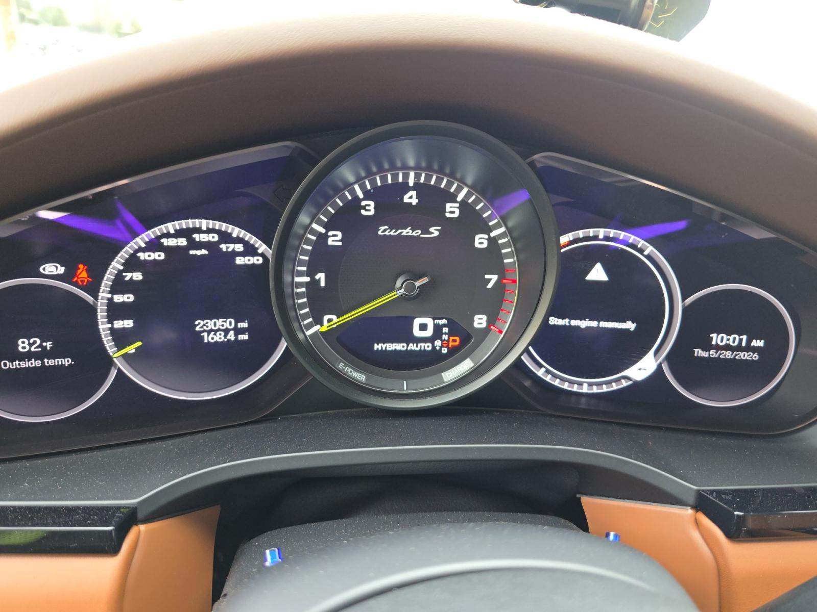 PORSCHE CAYENNE - 9