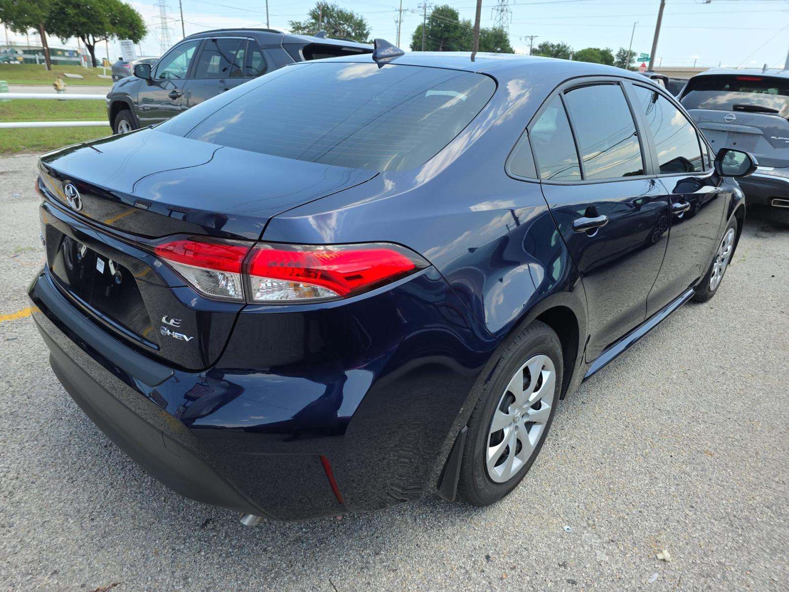 2026 Toyota Corolla Hybrid LE FWD