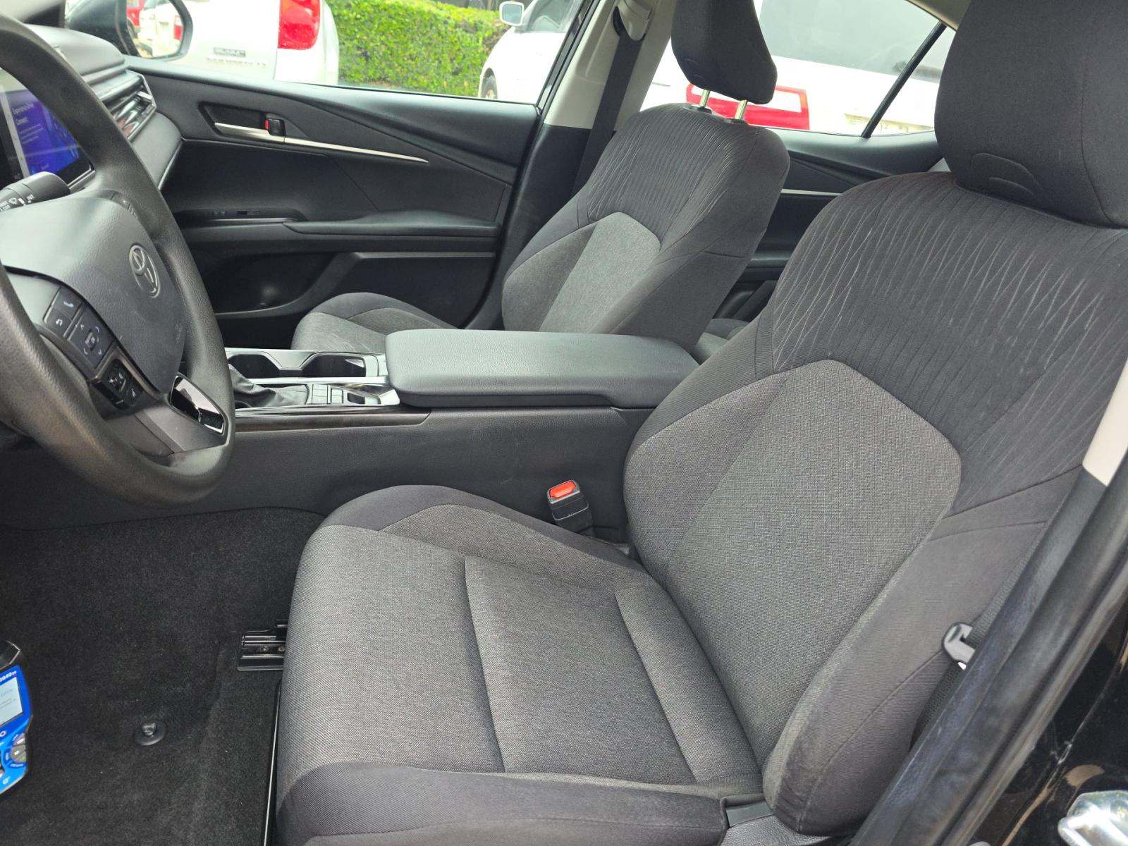 TOYOTA CAMRY - 6