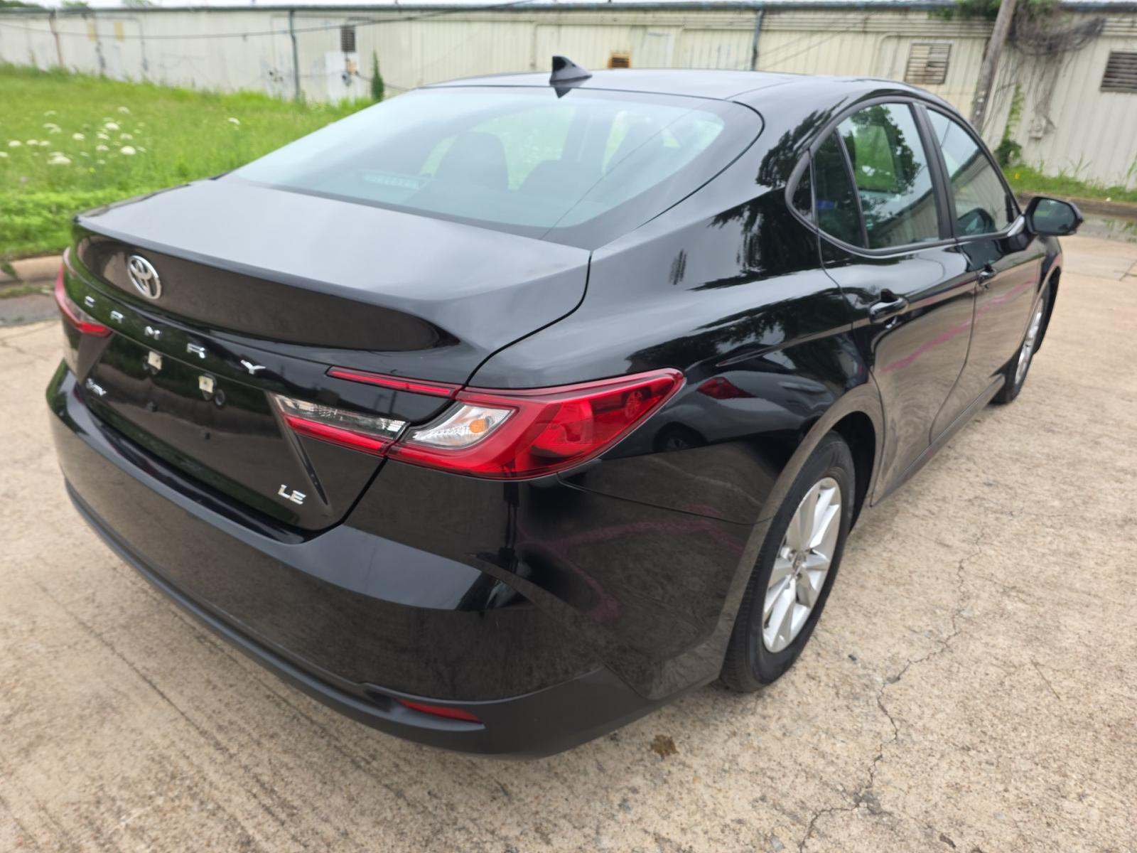 TOYOTA CAMRY - 3