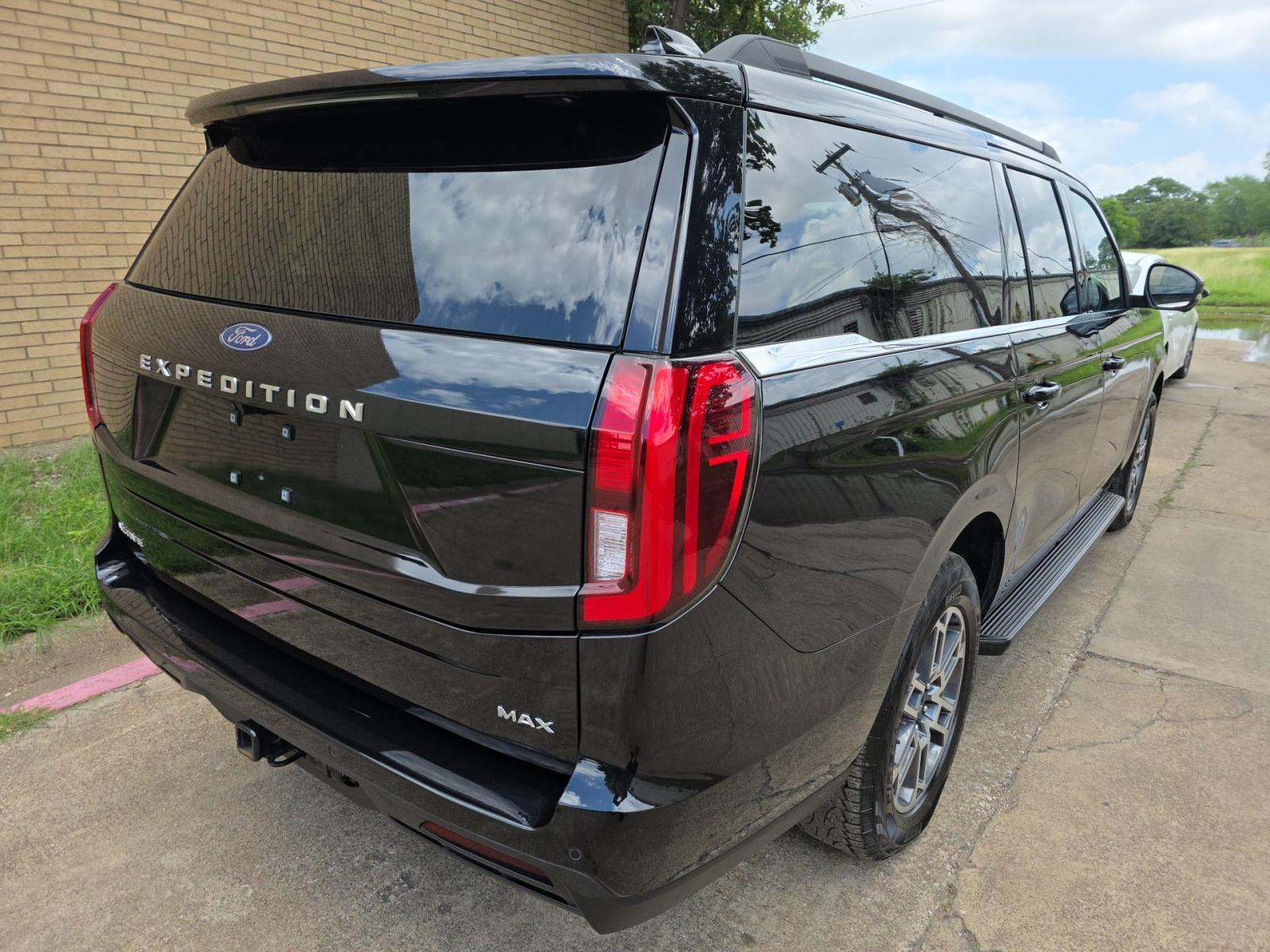 FORD EXPEDITION MAX - 3