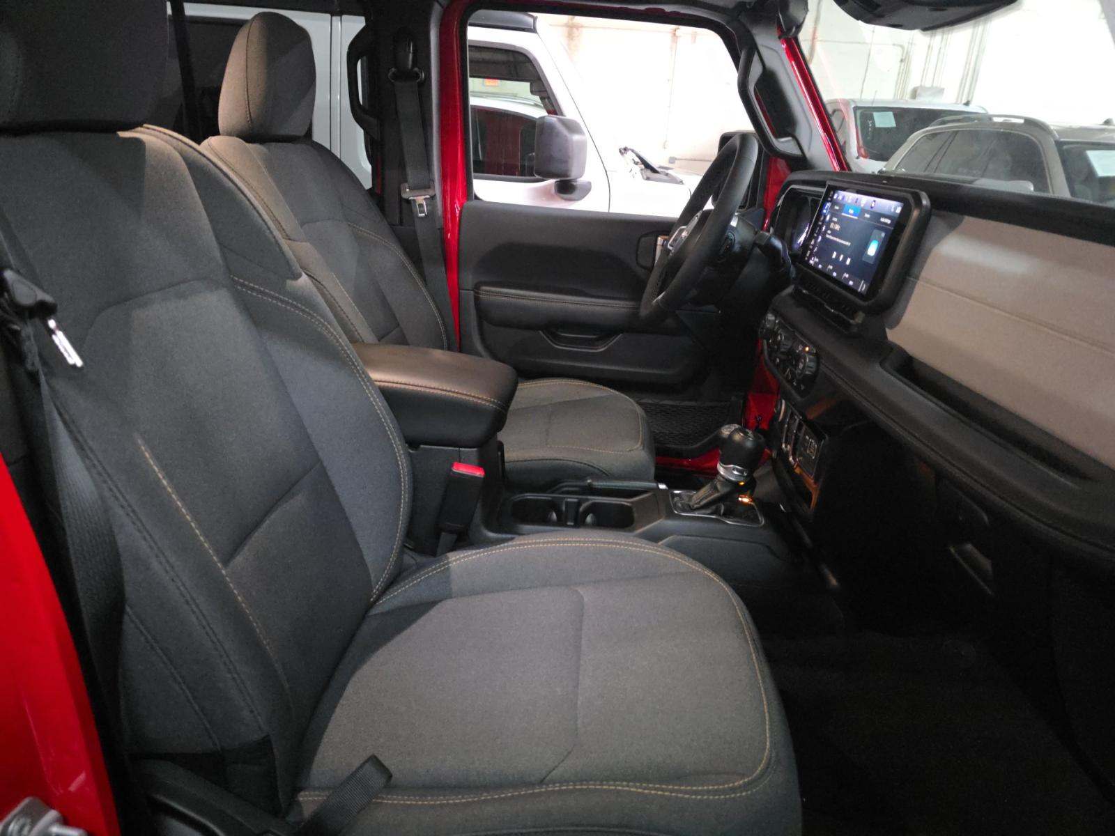 2025 Jeep Wrangler 4xe Sahara AWD