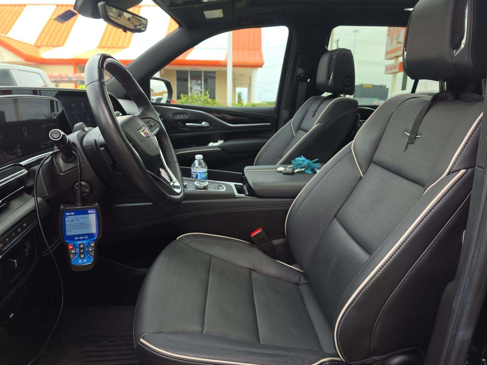 2023 Cadillac Escalade Sport AWD
