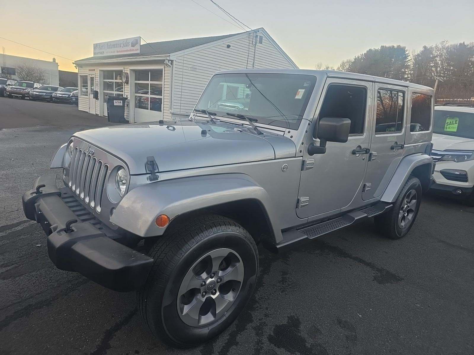 2016 Jeep Wrangler Unlimited Sahara AWD