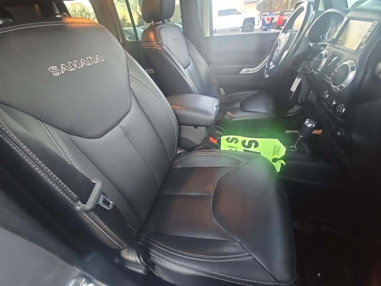 2016 Jeep Wrangler Unlimited Sahara AWD