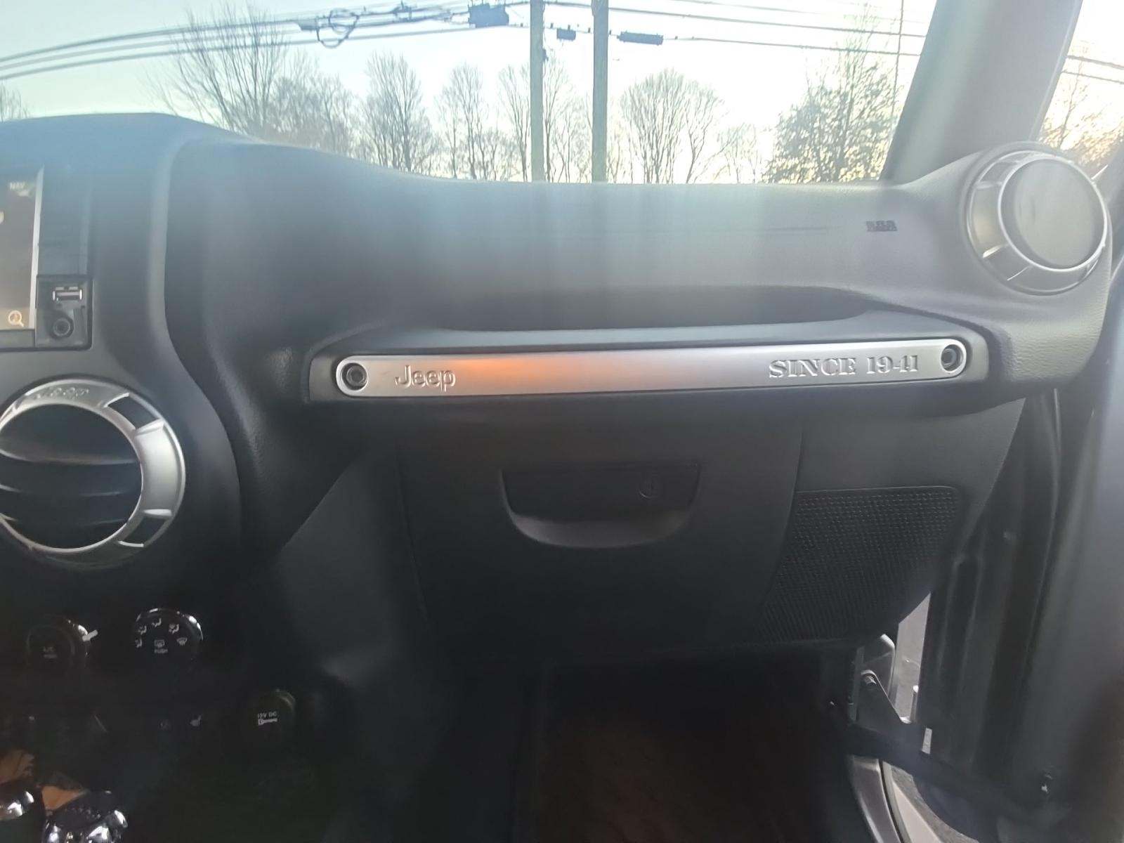 2016 Jeep Wrangler Unlimited Sahara AWD