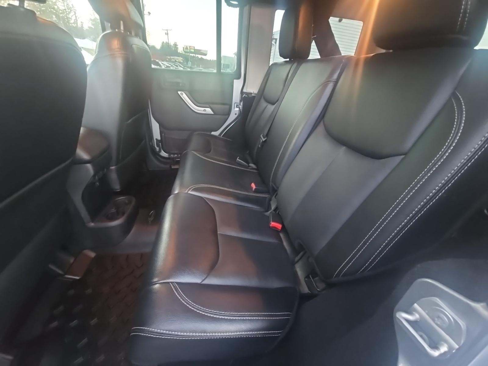 2016 Jeep Wrangler Unlimited Sahara AWD