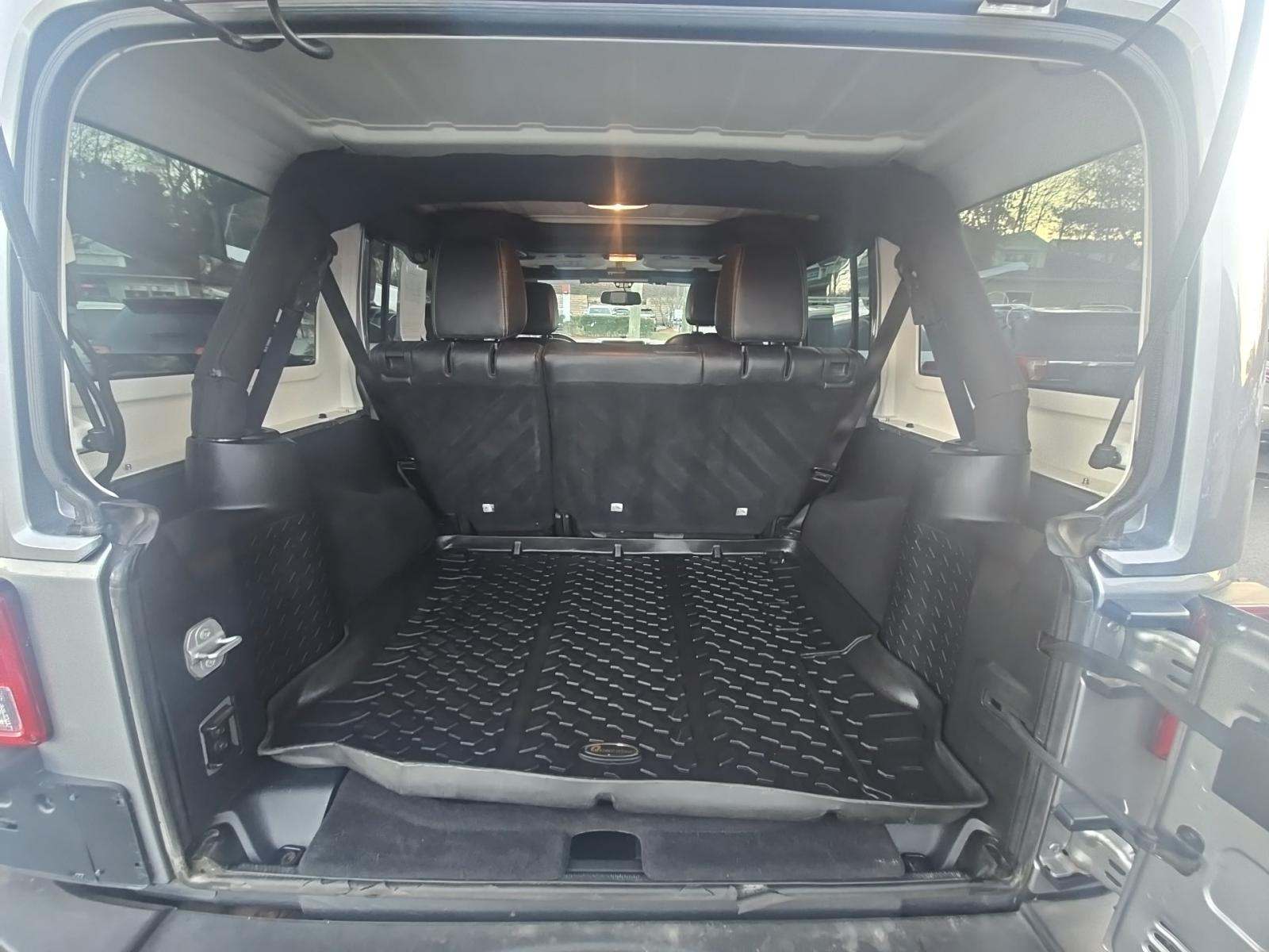 2016 Jeep Wrangler Unlimited Sahara AWD