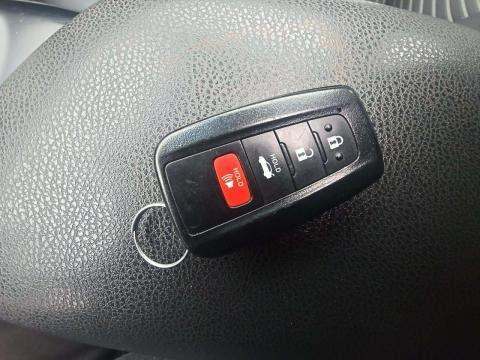 2018 Toyota Camry SE FWD