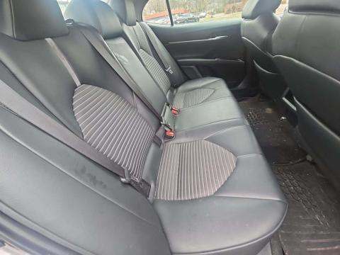 2018 Toyota Camry SE FWD