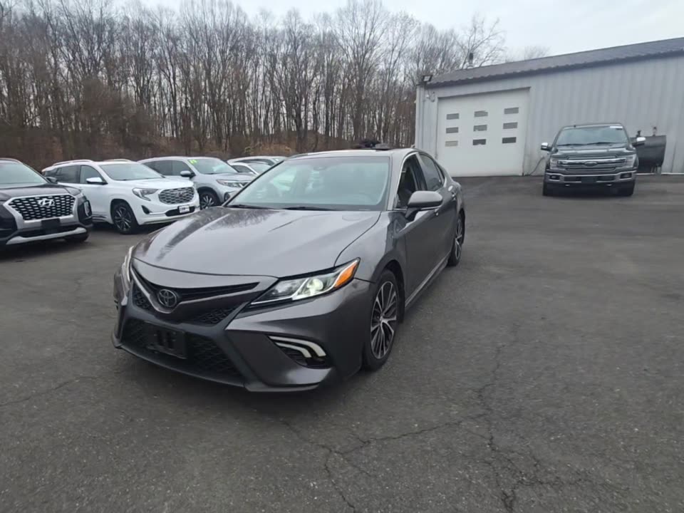 2018 Toyota Camry SE FWD
