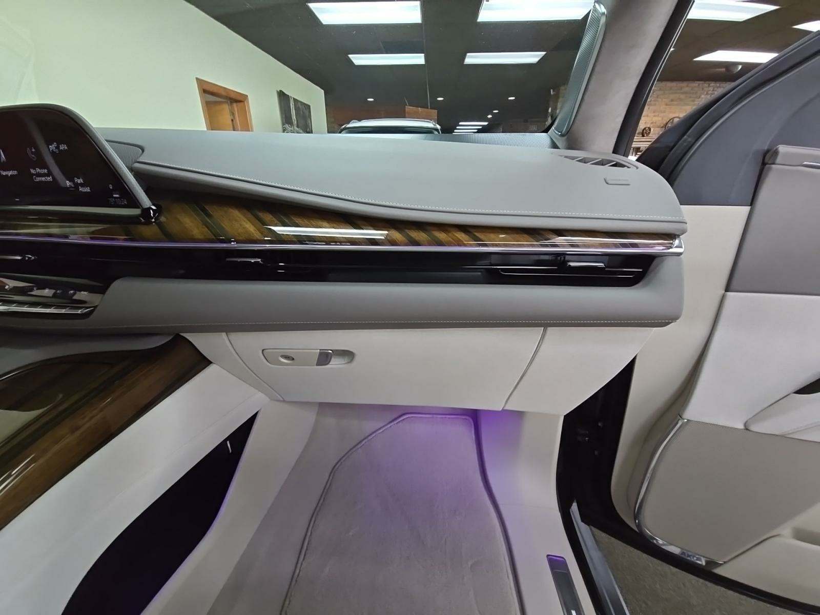 2023 Cadillac Escalade Sport Platinum AWD