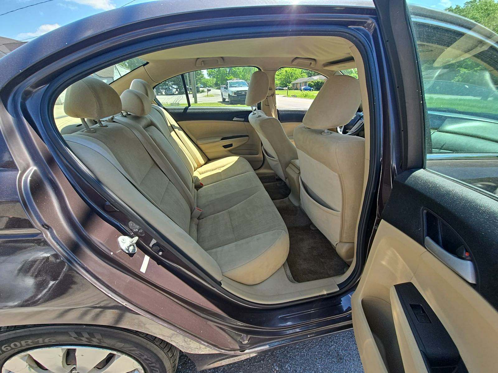 2011 Honda Accord LX FWD