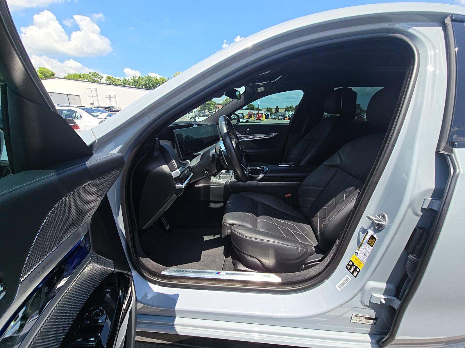 2023 BMW 7 Series 760i xDrive AWD