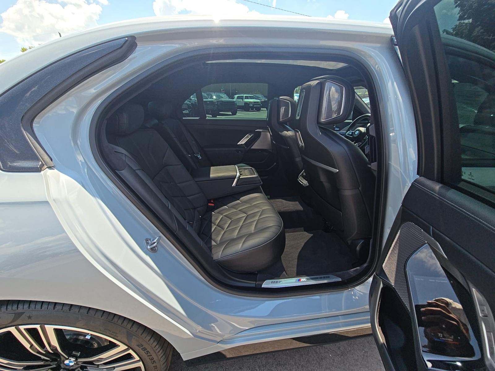 2023 BMW 7 Series 760i xDrive AWD