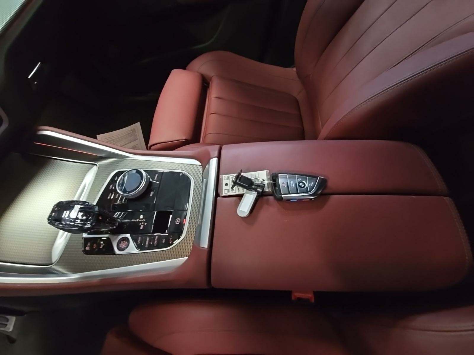 2022 BMW X6 xDrive40i AWD