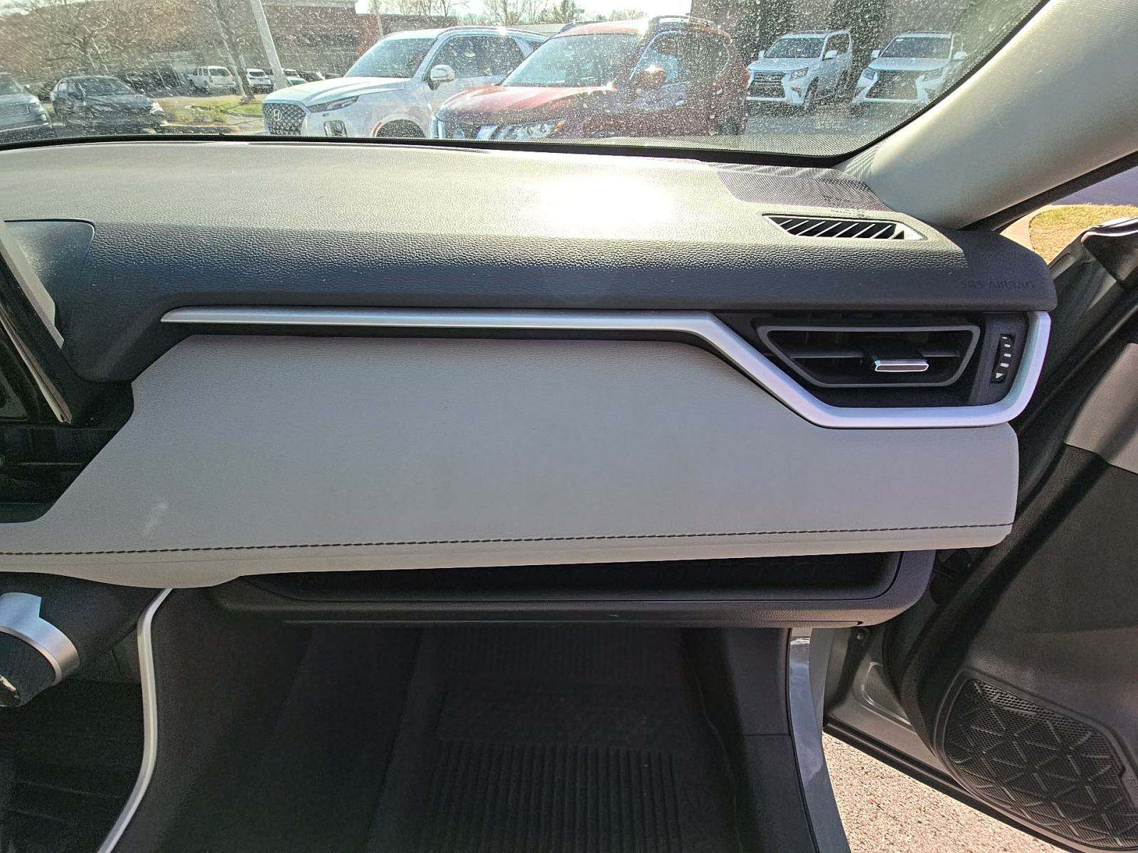 2022 Toyota RAV4 Hybrid XLE Premium AWD