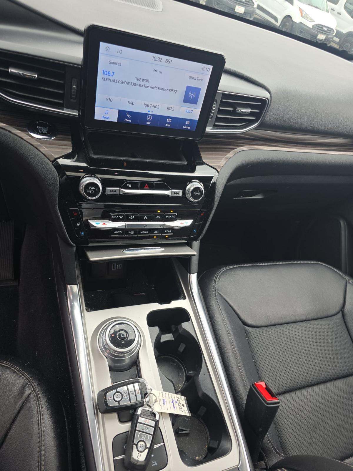 FORD EXPLORER - 10