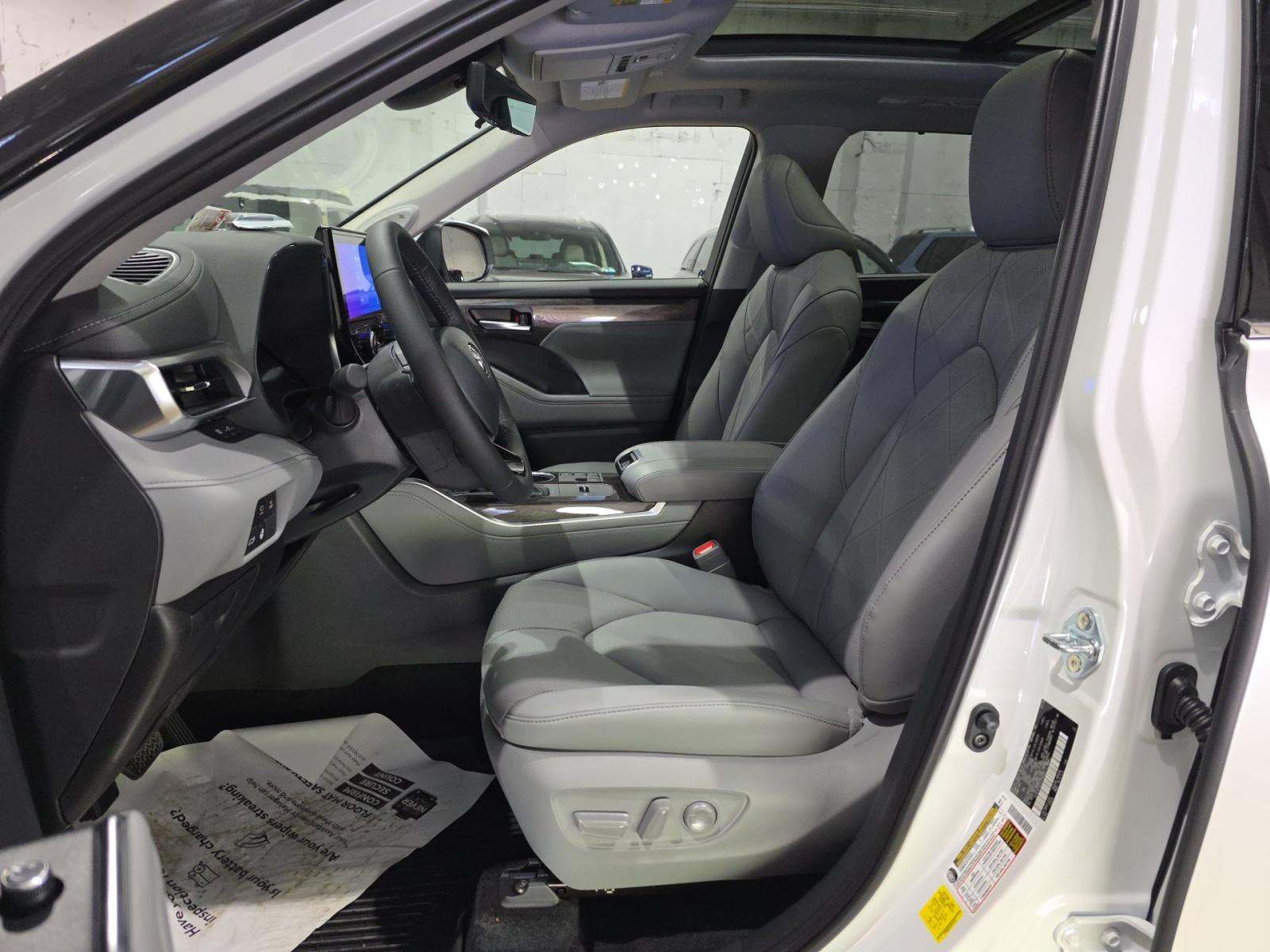 TOYOTA HIGHLANDER - 2