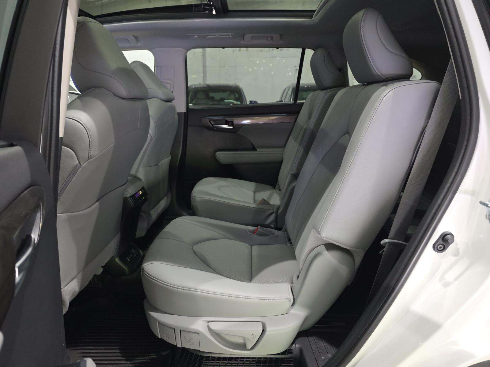 TOYOTA HIGHLANDER - 9