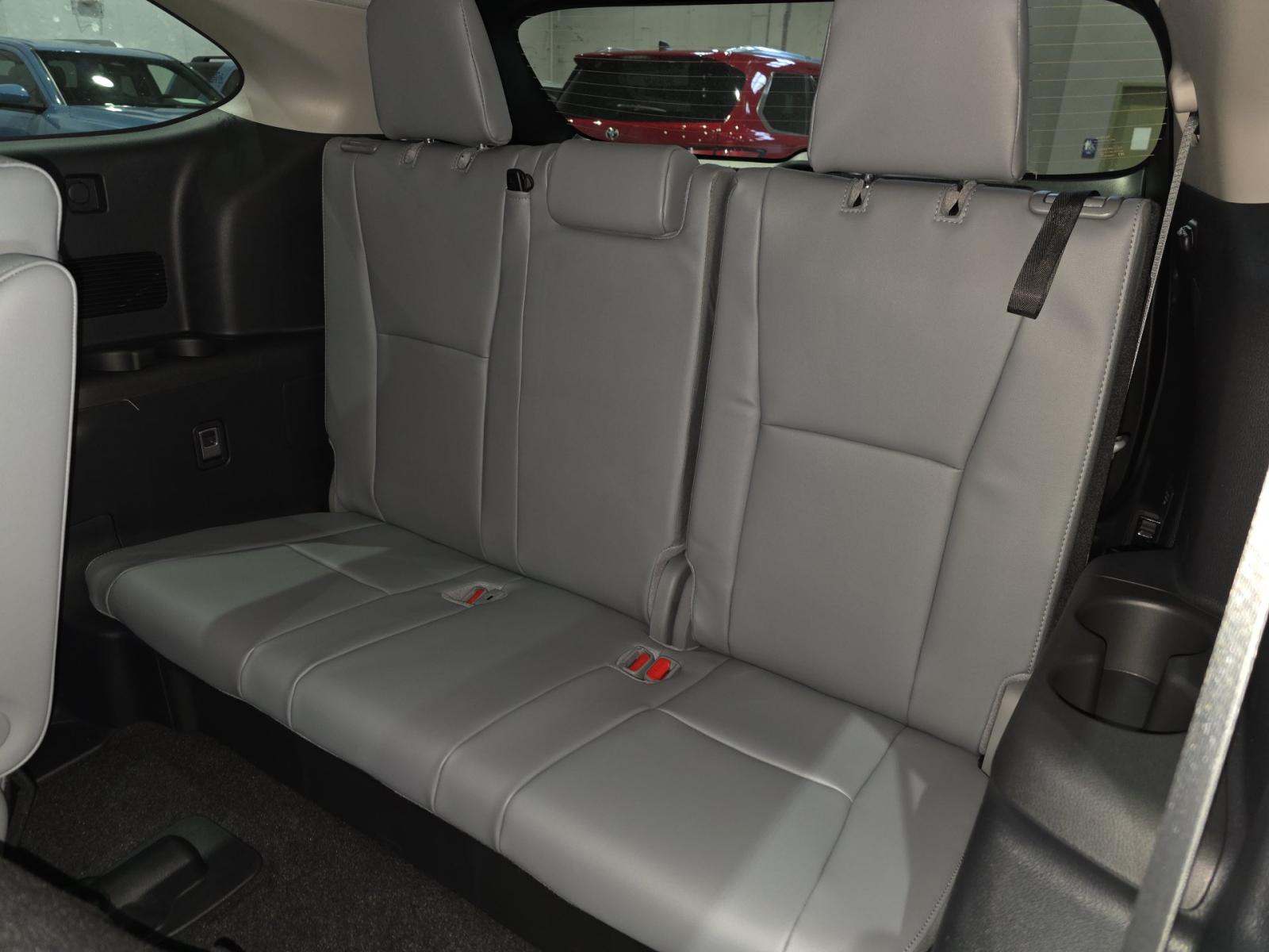 TOYOTA HIGHLANDER - 10