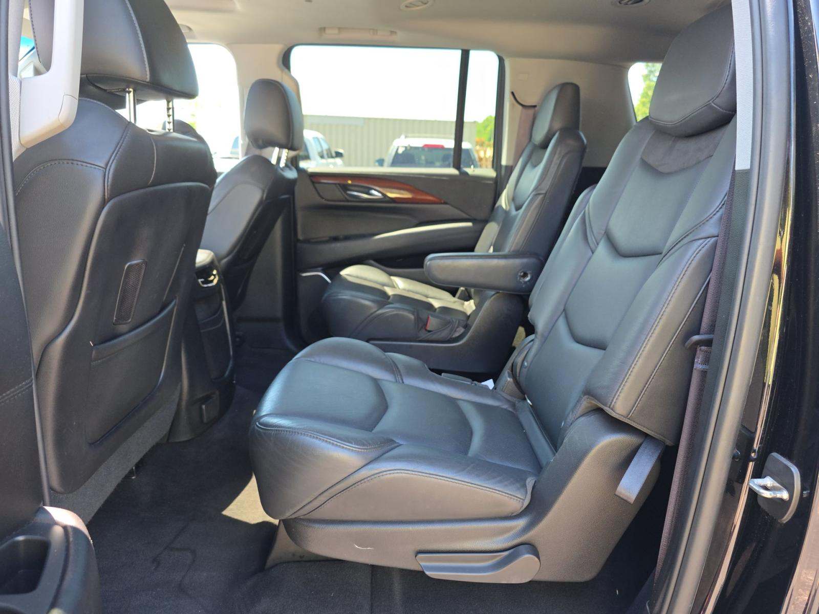 2017 Cadillac Escalade ESV Luxury AWD