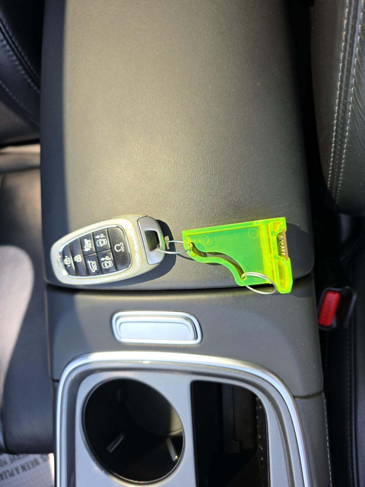 2021 Hyundai Santa Fe Ultimate Calligraphy AWD