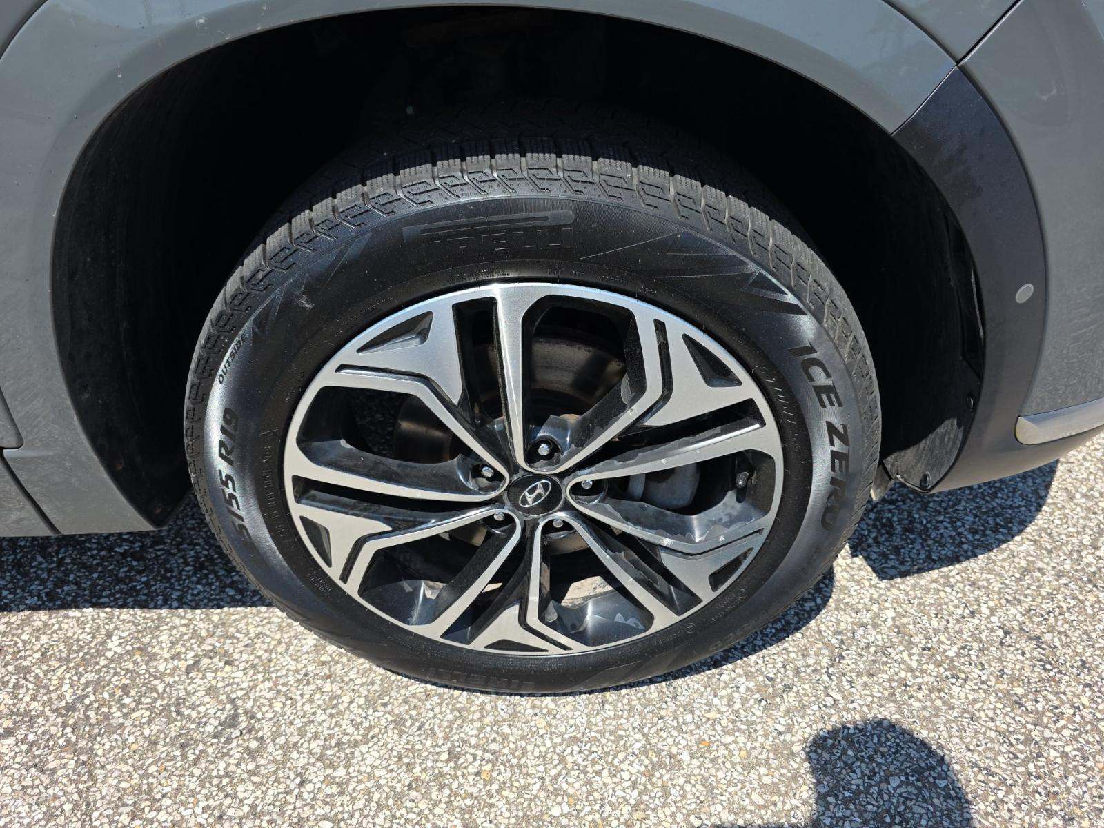 2021 Hyundai Santa Fe Ultimate Calligraphy AWD