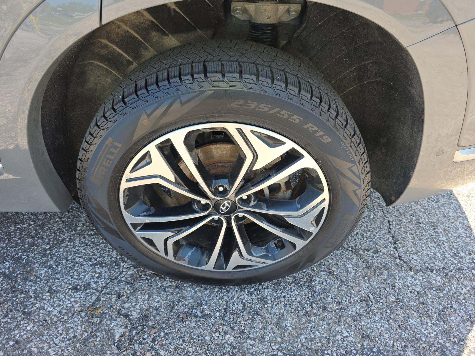 2021 Hyundai Santa Fe Ultimate Calligraphy AWD