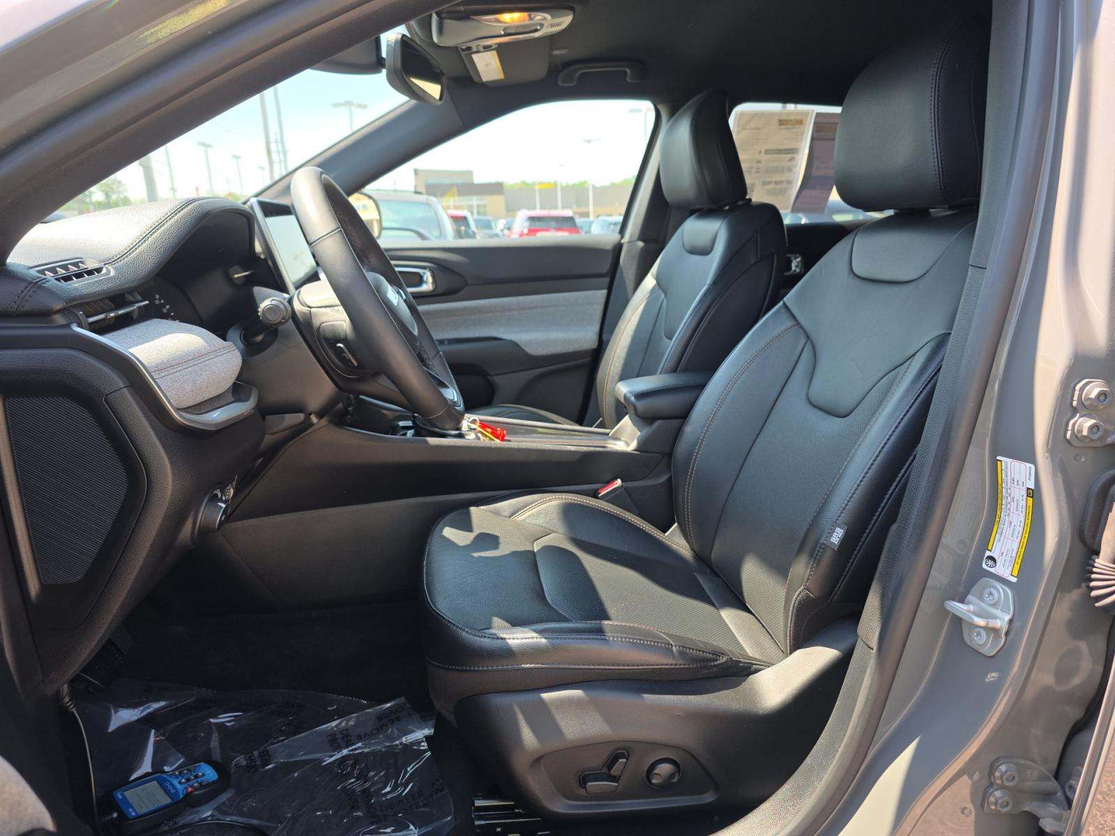2023 Jeep Compass Latitude Lux AWD