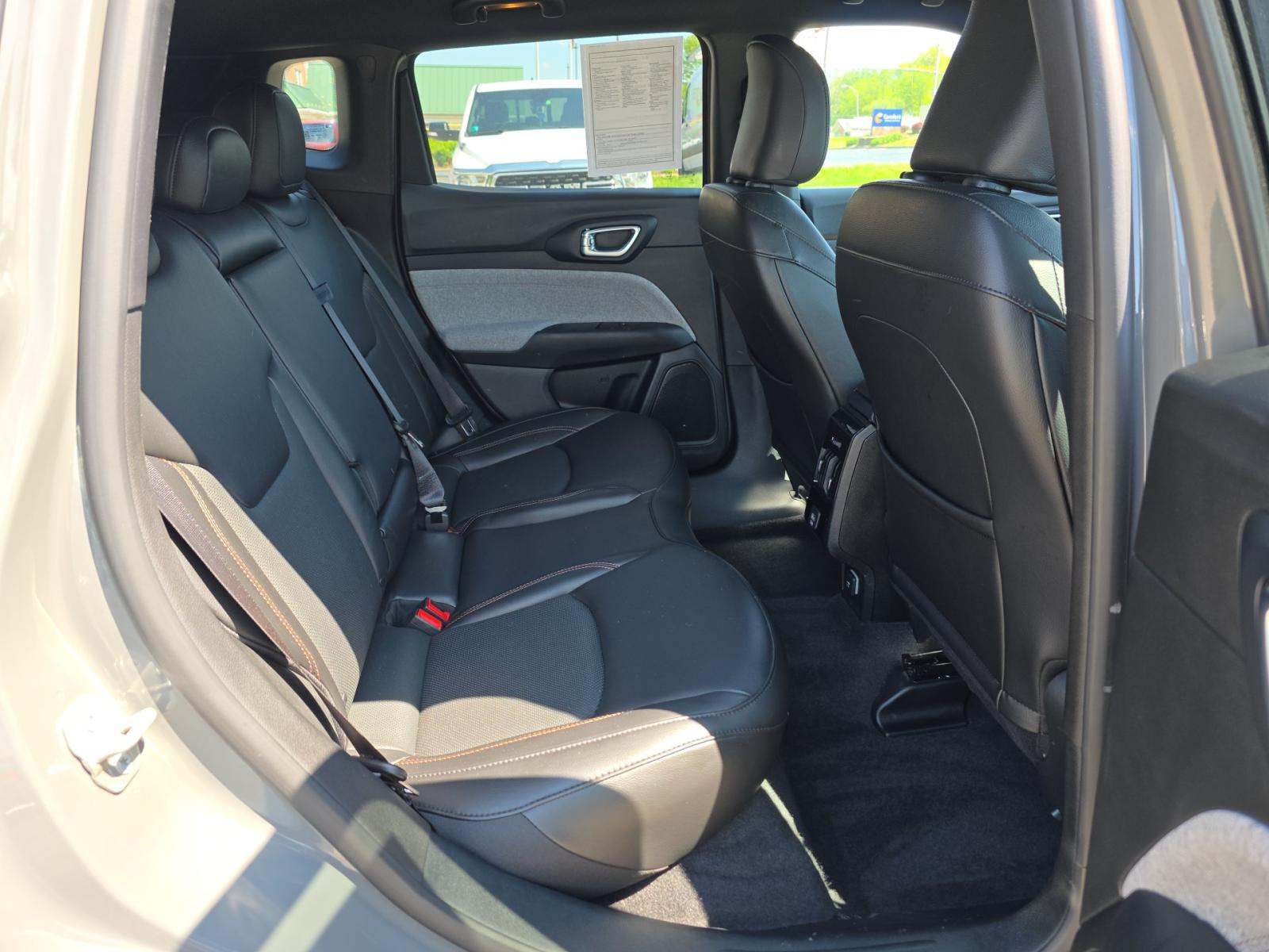 2023 Jeep Compass Latitude Lux AWD