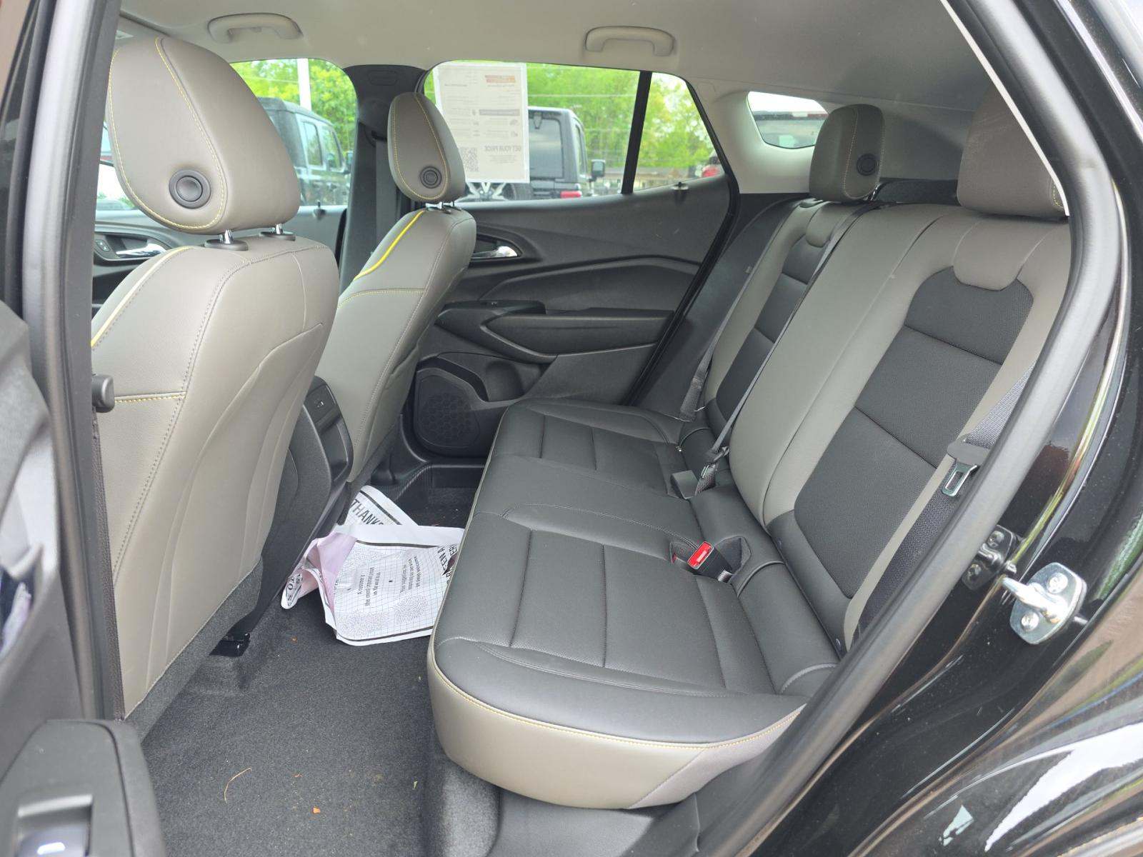 CHEVROLET TRAX - 9