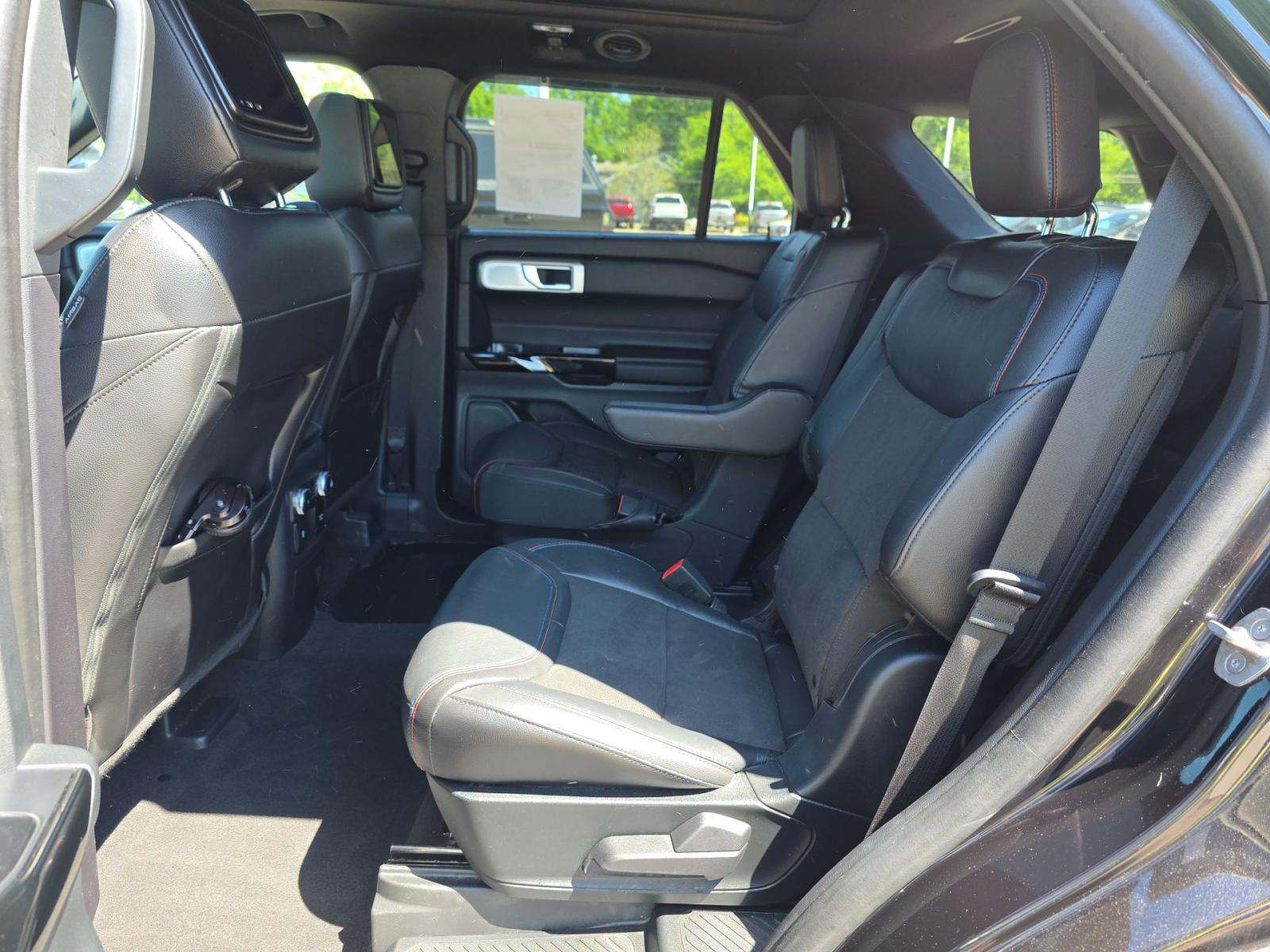 FORD EXPLORER - 9
