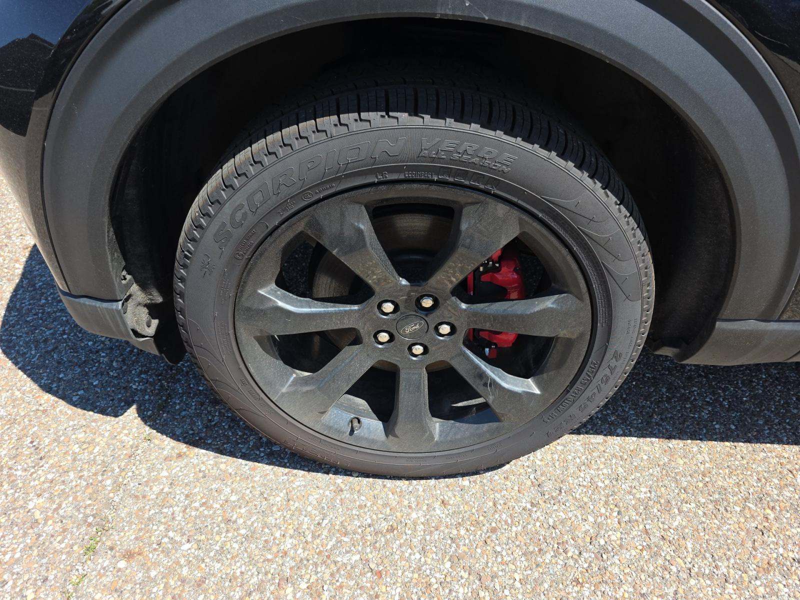 2023 Ford Explorer ST AWD