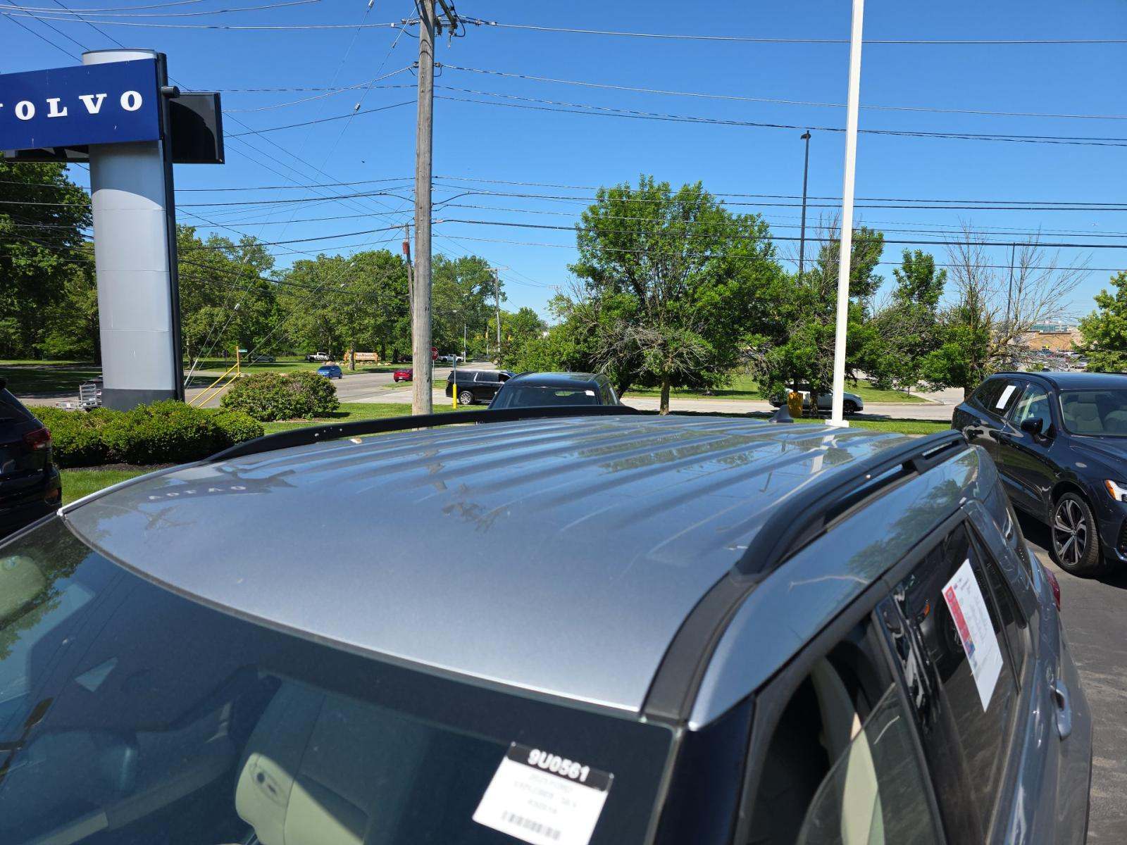 FORD EXPLORER - 8