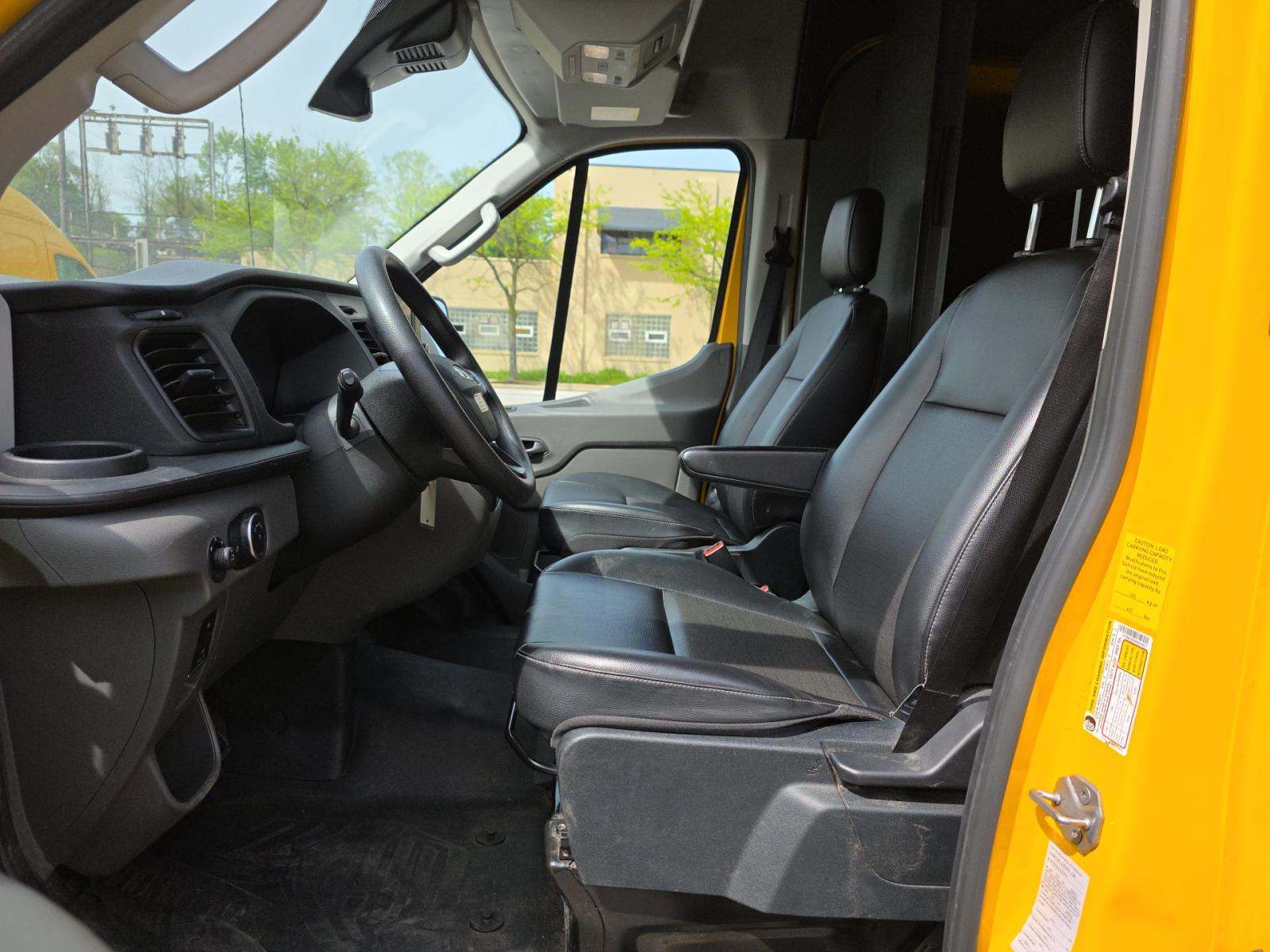 FORD TRANSIT 250 - 2