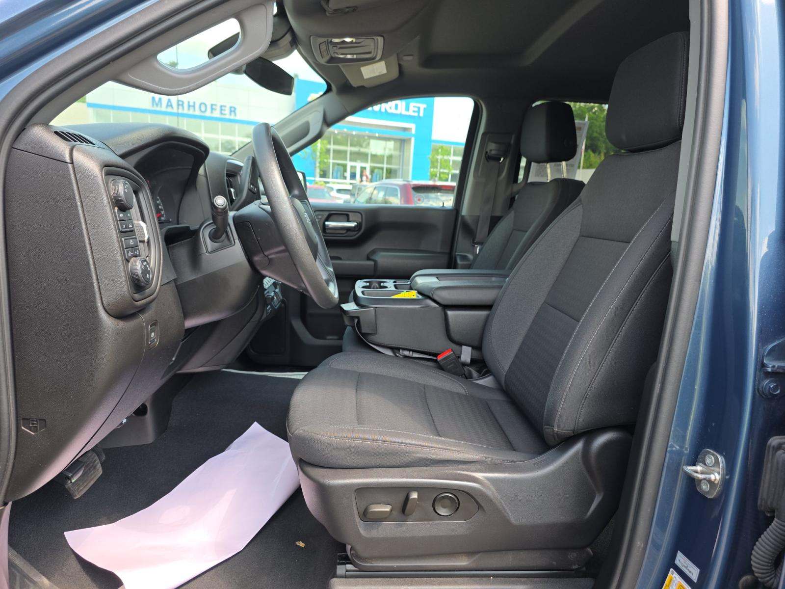 2024 Chevrolet Silverado 1500 Custom AWD