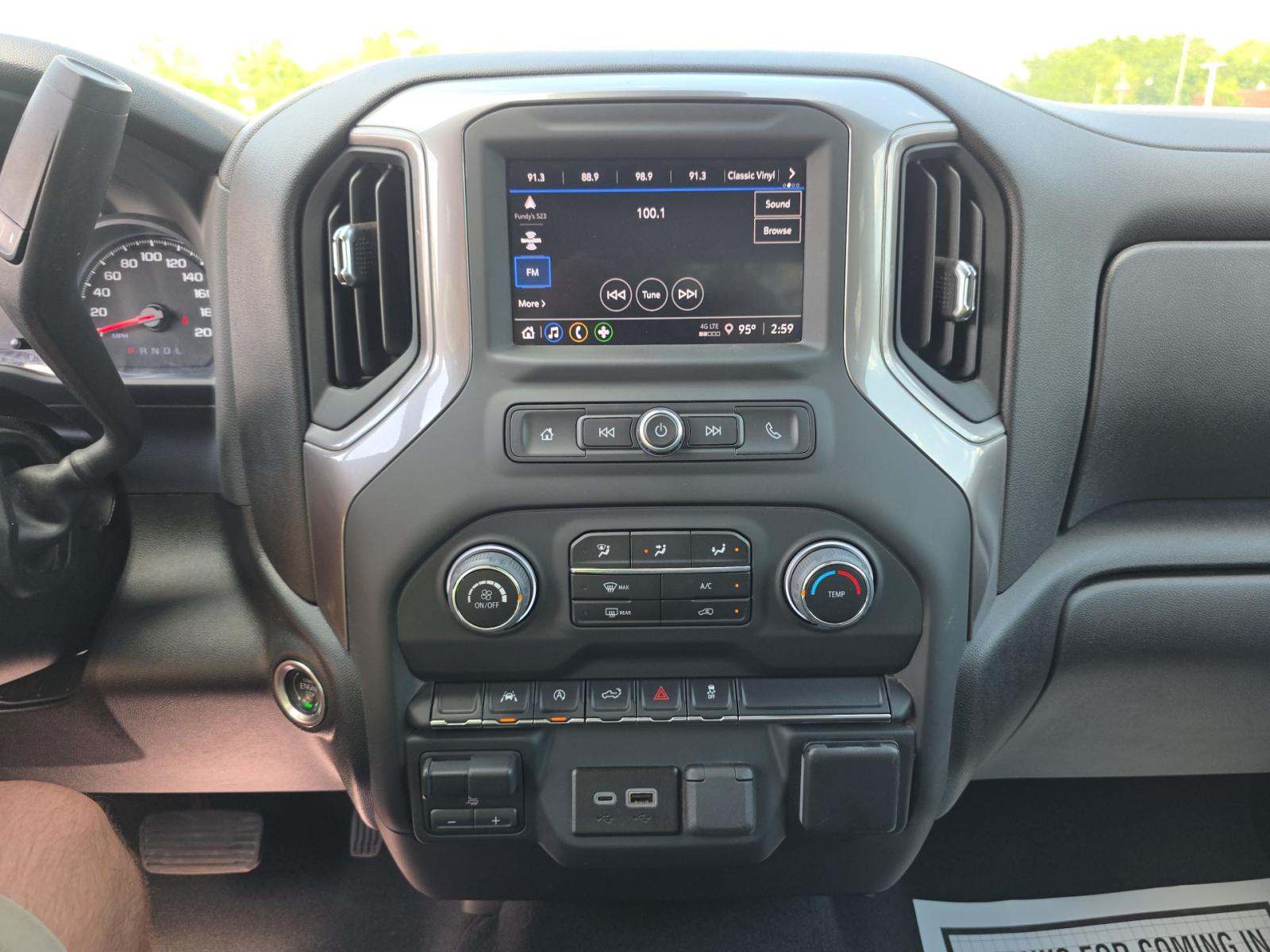 2024 Chevrolet Silverado 1500 Custom AWD