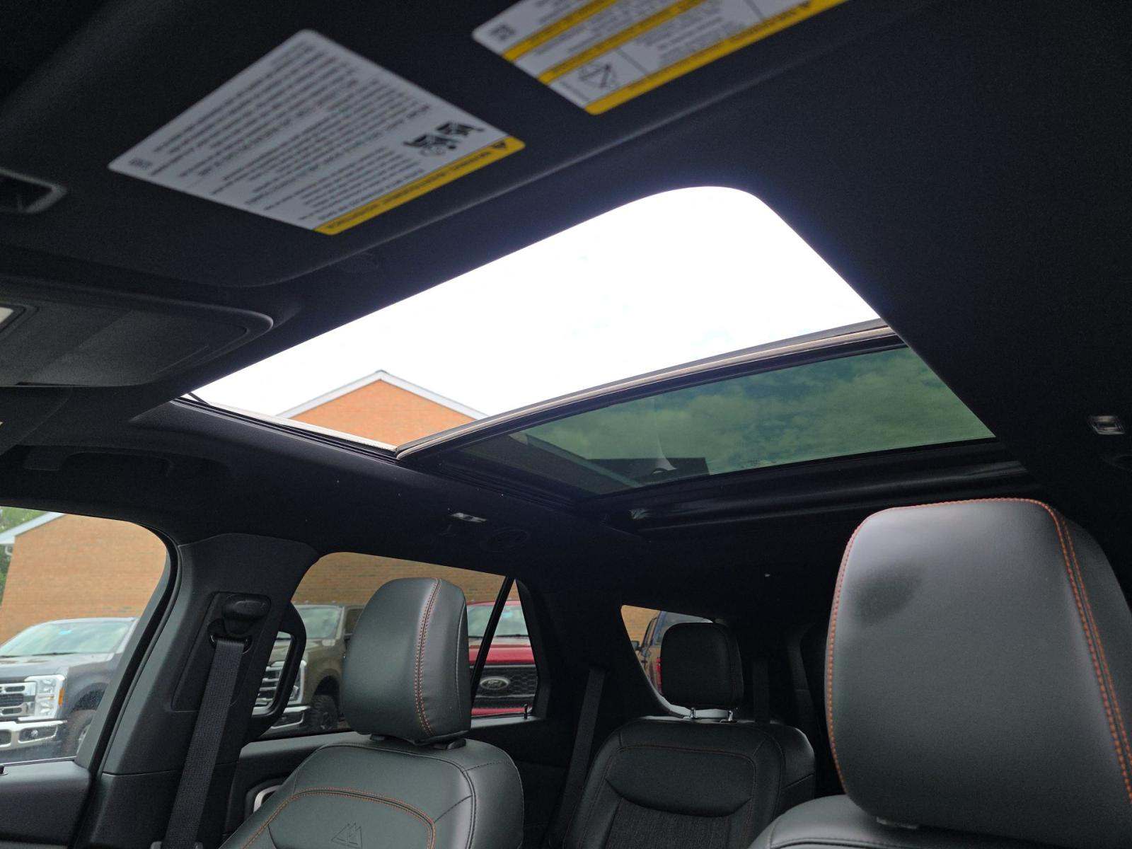 FORD EXPLORER - 7