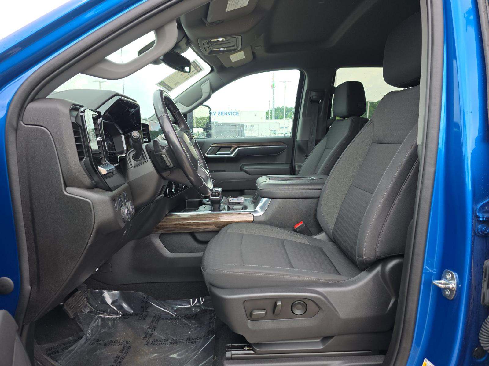 2022 Chevrolet Silverado 1500 RST AWD