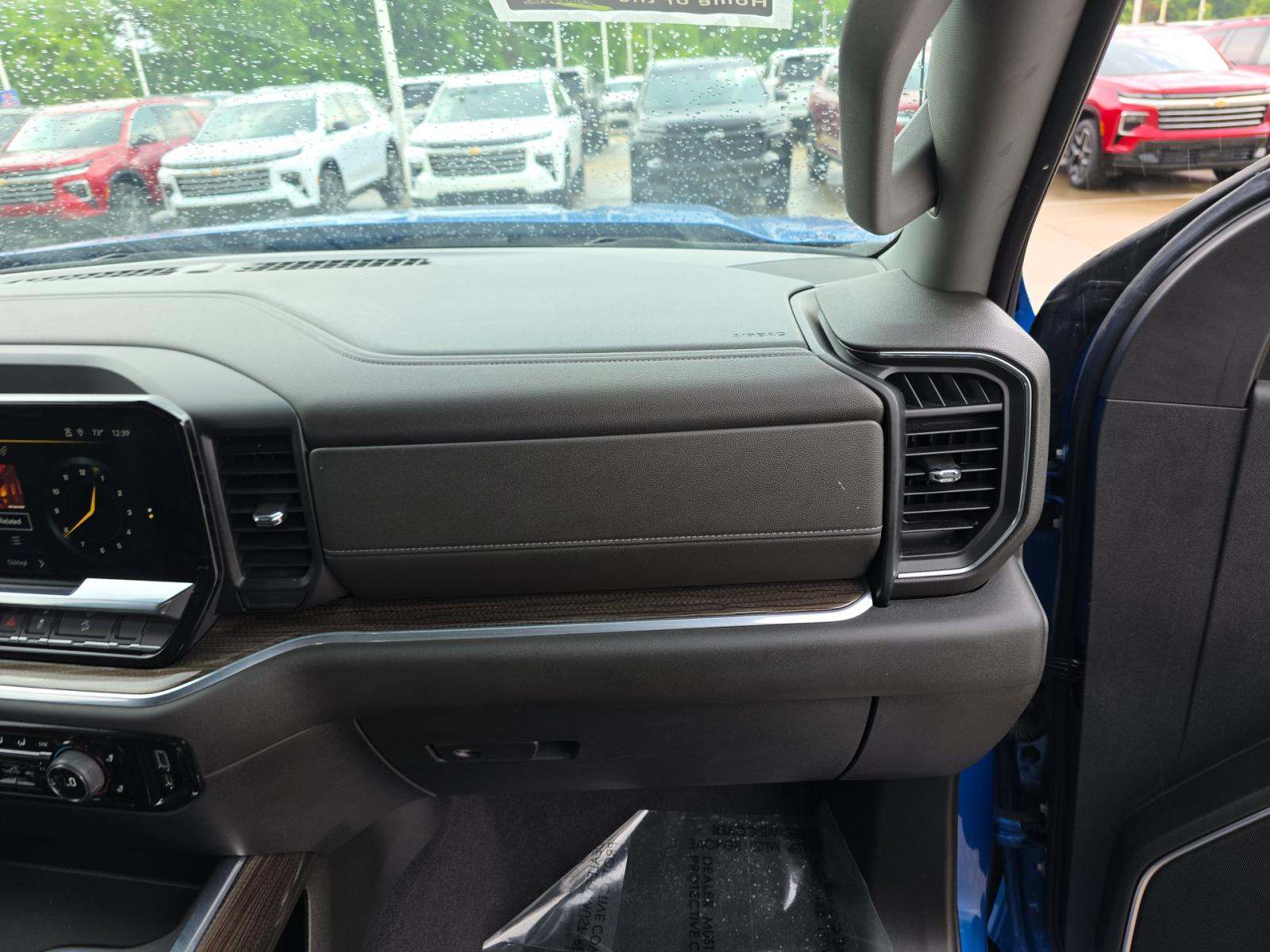 2022 Chevrolet Silverado 1500 RST AWD