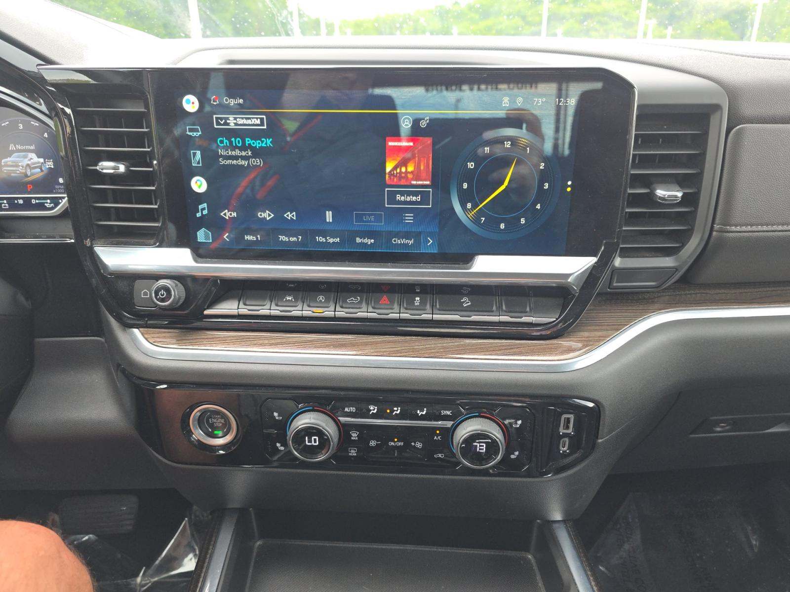 2022 Chevrolet Silverado 1500 RST AWD