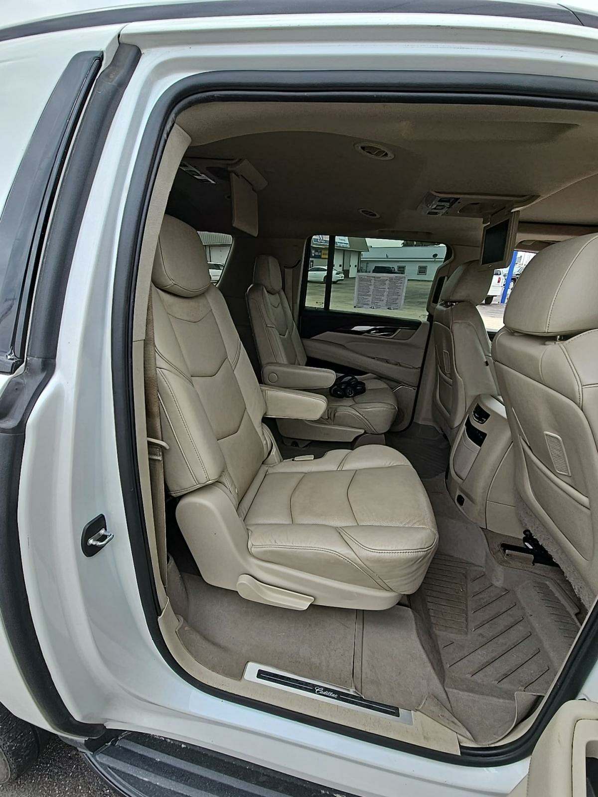 2020 Cadillac Escalade ESV Luxury AWD