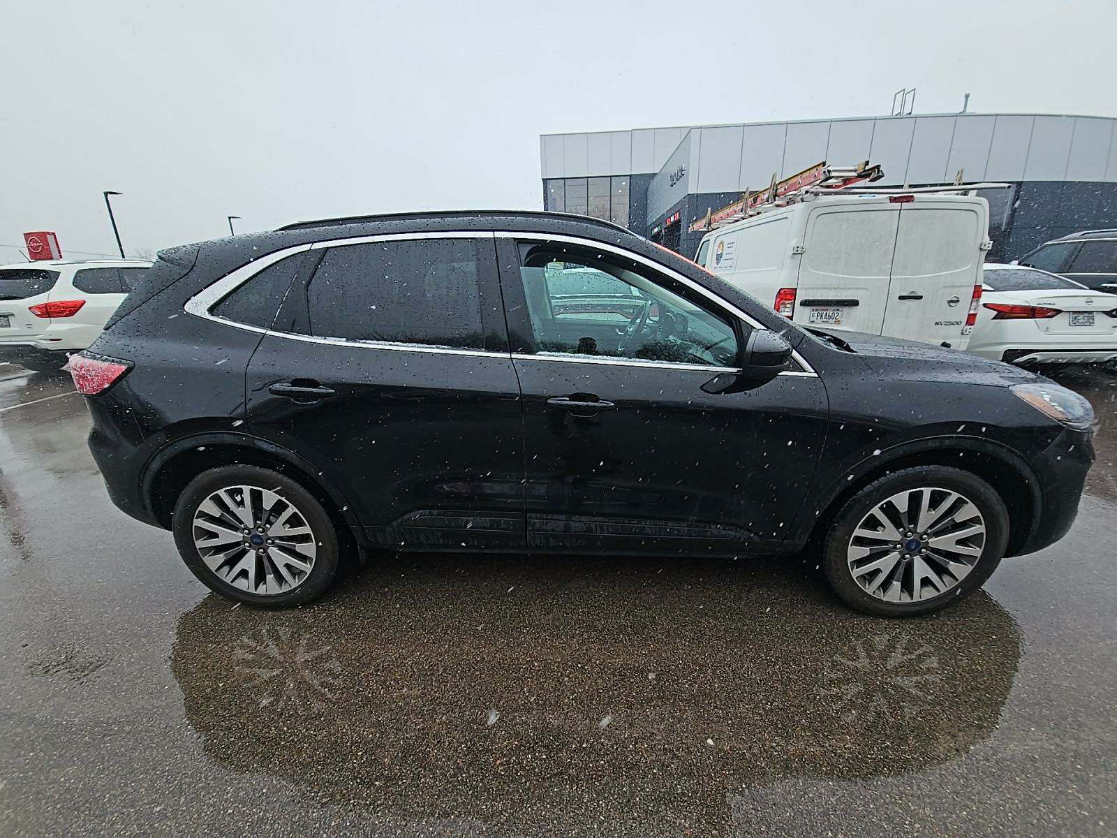 2021 Ford Escape Titanium AWD