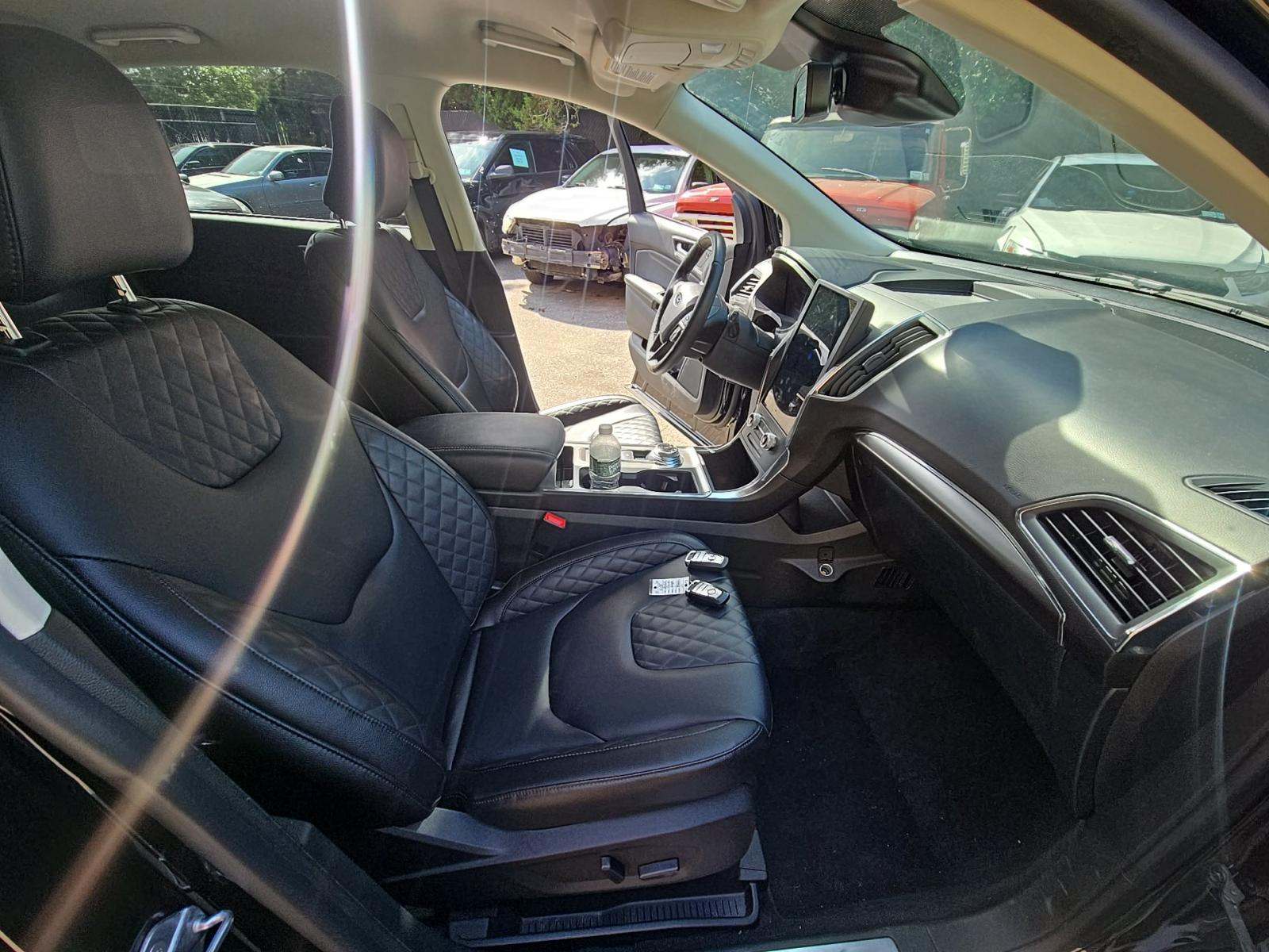 2024 Ford Edge Titanium AWD